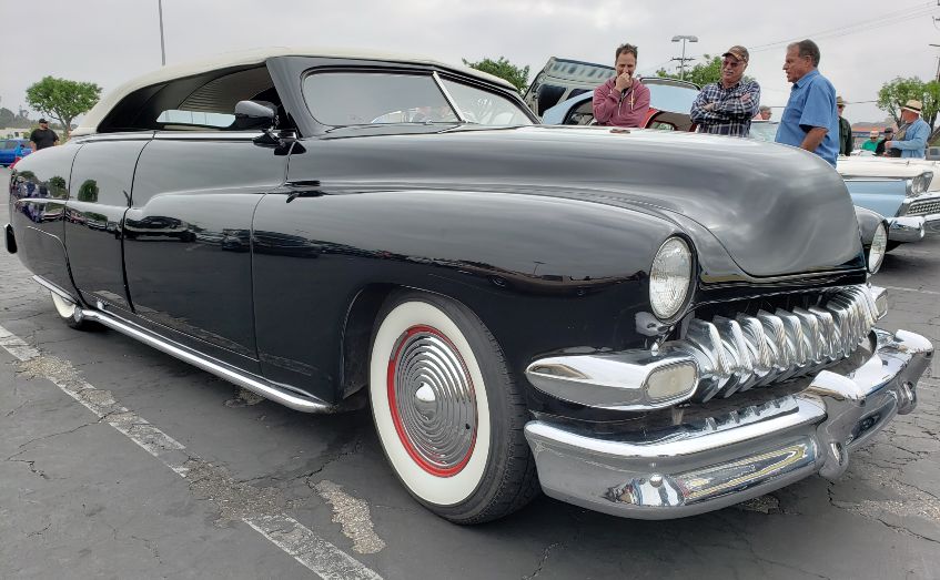 Black lead sled at Cars and Coffee Valencia